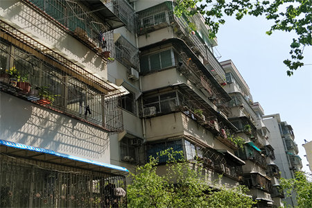 明湖中学附近杭州花园3室2厅2卫82万135m2精装修出售